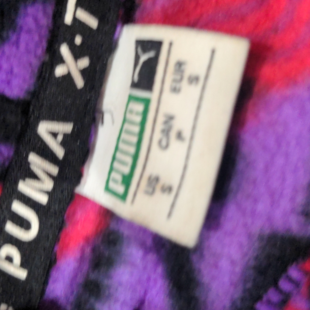Sweaters - Picture 4 of 4